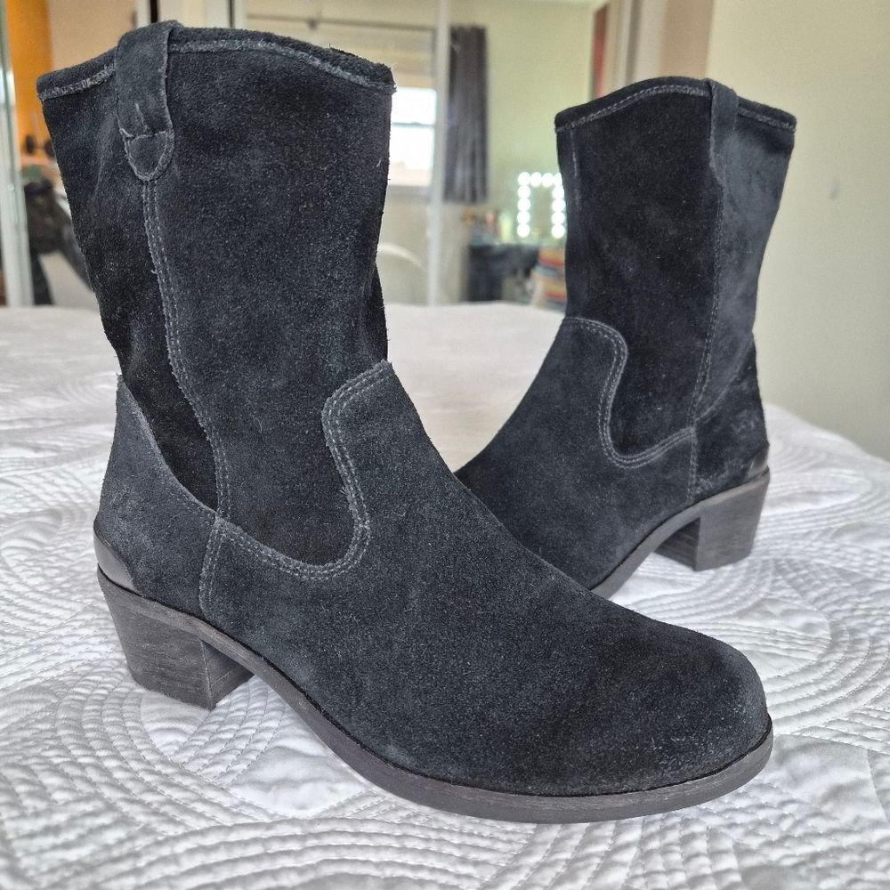 VGUC Ugg Briar Ankle Boots Suede Leather Heeled Slouchy Coastal Cowgirl 5